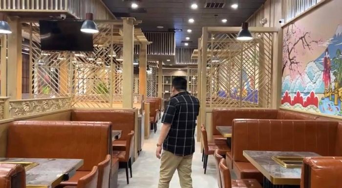 Khoa Pug mở nhà hàng trị giá 23 tỷ