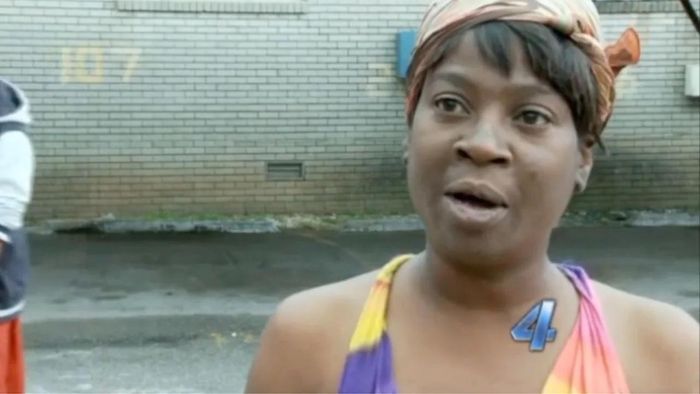  Hình ảnh trả lời phỏng vấn của Sweet Brown trở thành meme nổi tiếng tại Mỹ. Ảnh: KFRO. 