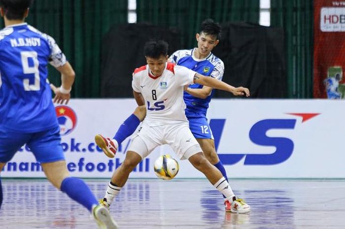 Minh Trí có 1 bàn sau 2 trận, nhưng phải nghỉ gần nửa lượt đi. Ảnh: VT
