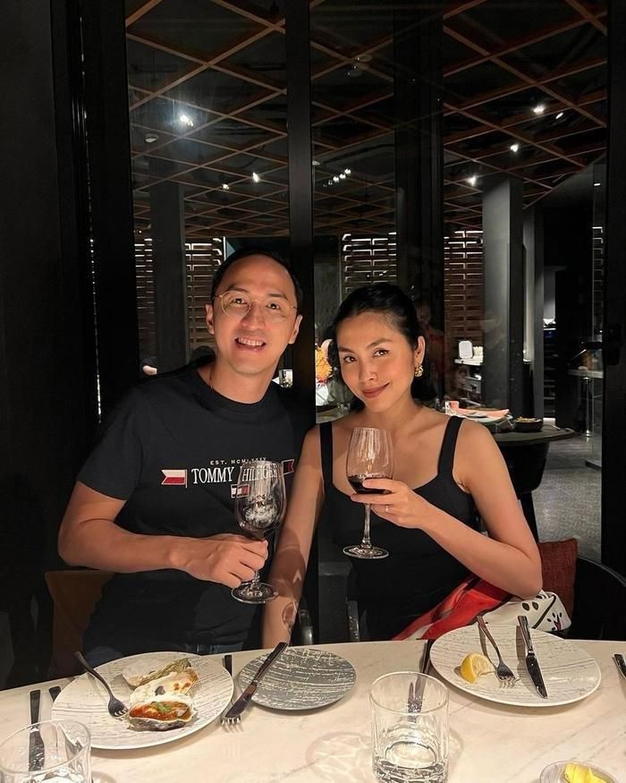 Cặp đôi có cách “giữ lửa” hôn nhân rất riêng.