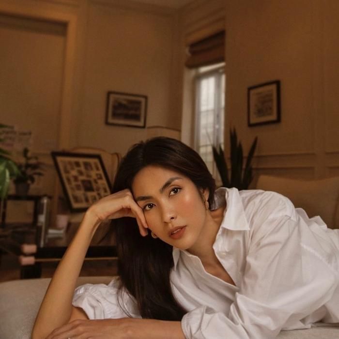 “Ngọc nữ” màn ảnh Việt vẫn giữ được sức hút dù không còn hoạt động nghệ thuật.