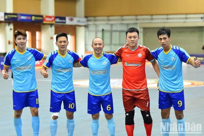Kết thúc 2 hiệp đấu, Câu lạc bộ Sanvinet Khánh Hòa giành thắng lợi chung cuộc với tỷ số 1-0, qua đó có được 3 điểm quan trọng trong hành trình của mùa giải năm nay. Còn với hai đội bóng Thủ đô, Thái Sơn Bắc và Câu lạc bộ Hà Nội sẽ có liên tiếp 4 trận đấu làm khách trong phần còn lại của lượt đi Giải Futsal HDBank vô địch quốc gia 2023, sau đó giải sẽ tạm nghỉ và bắt đầu các trận thi đấu lượt về vào ngày 28/6.