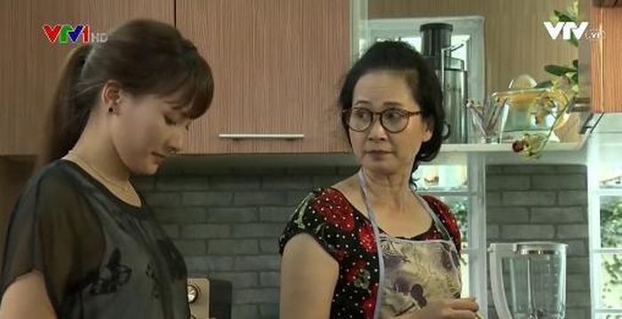 Vân luôn bị mẹ chồng soi mói.