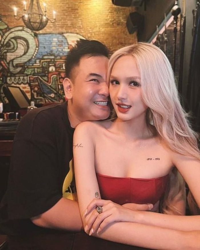 Kể từ khi vào làm dâu gia đình hào môn, cuộc sống hot girl Xoài Non luôn nhận về rất nhiều quan tâm.