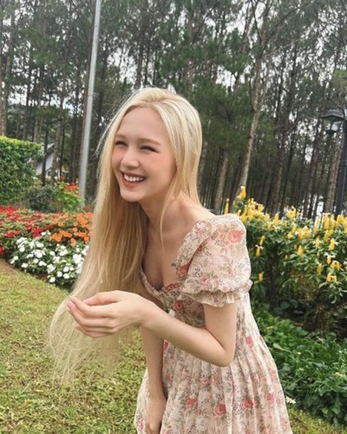 Có thể nói, mặc dù không thoải mái trước những lời đồn đoán về bản thân. Tuy nhiên thay vì đáp trả gay gắt như những lần trước, Xoài Non chọn cách nâng cao bản thân bằng các kế hoạch cụ thể để hoàn thiện hơn trong tương lai.