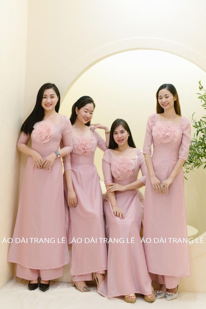  Áo dài cách tân vừa sành điệu vừa giữ những nét đẹp truyền thống