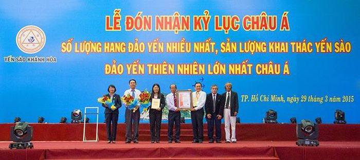  Công ty TNHH Nhà nước Một thành viên Yến sào Khánh Hòa đón nhận kỷ lục châu Á số lượng hang đảo yến nhiều nhất, sản lượng khai thác yến sào đảo thiên nhiên lớn nhất châu Á. 