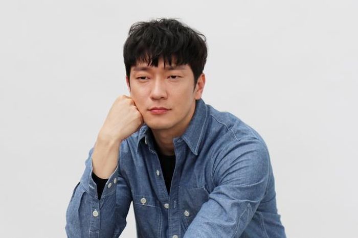 Son Suk Ku