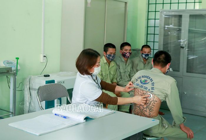 Các học viên ở đây được chăm sóc và theo dõi sức khỏe hằng tháng.