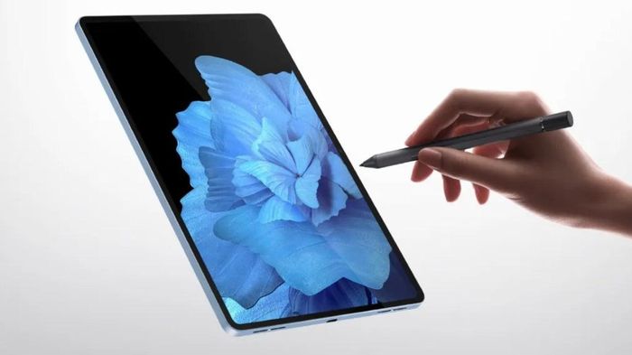  Tablet sẽ đi kèm với chipset MediaTek Dimensity 9000 được sản xuất trên quy trình 4nm, đi kèm 8GB RAM LPDDR5 và 128GB dung lượng lưu trữ UFS 3.1. 