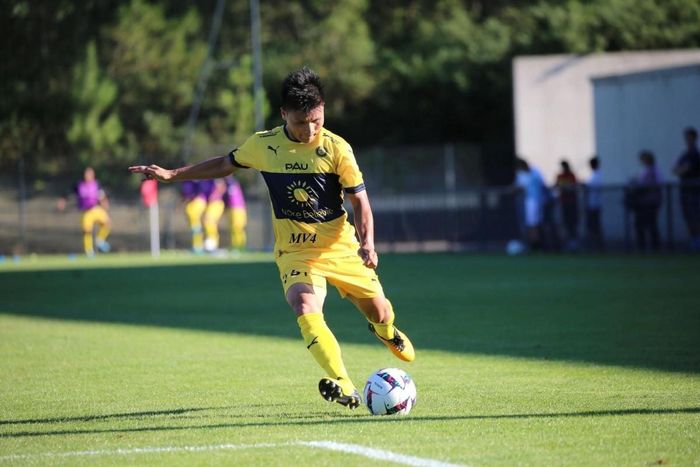 Quang Hải không tìm được chỗ đứng ở Pau FC