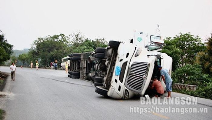 Hiện trường xảy ra vụ tai nạn giao thông