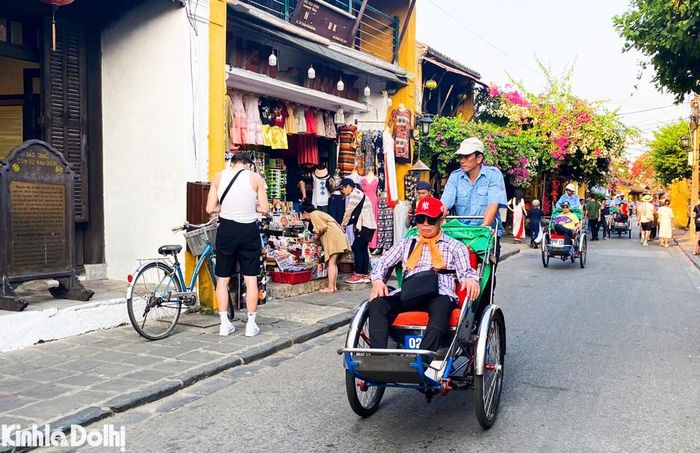 Với kiến trúc phong phú và tuyệt mỹ, Hội An đã và đang là địa điểm thu hút du khách trong và ngoài nước đến tham quan, khám phá và tận hưởng.
