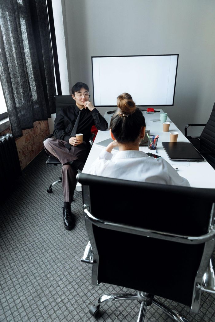  Tìm kiếm những cảm nhận tích cực giúp loại bỏ suy nghĩ đố kỵ nhanh hơn. Ảnh minh họa: Thirdman/Pexels. 