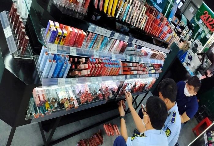 Đội Quản lý thị trường số 1 chủ động kiểm tra, tăng cường phối hợp với các lực lượng chức năng trên địa bàn đẩy mạnh công tác chống buôn lậu, gian lận thương mại trên địa bàn.