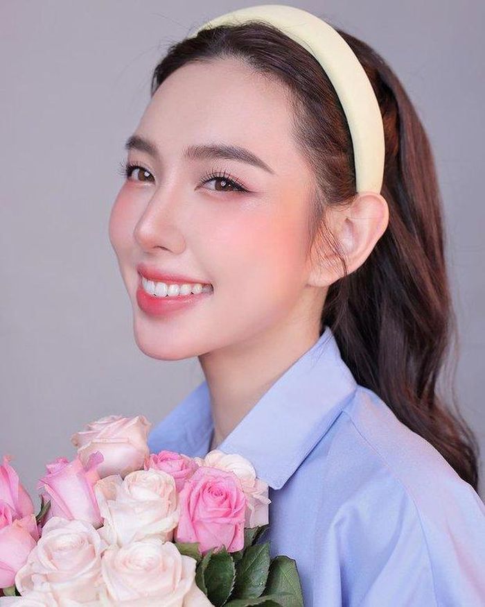 ... và Hoa hậu Thùy Tiên là 2 mỹ nhân có màn hóa thân gây xuýt xoa nhất mạng xã hội