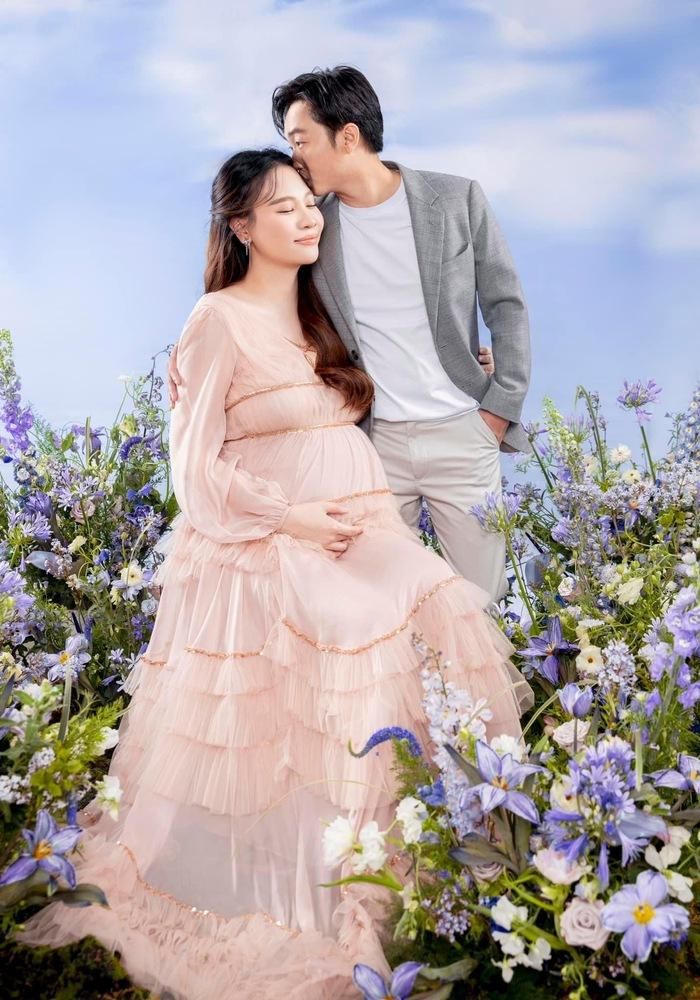 Vòng 2 của người đẹp Lạng Sơn hiện tại đã lớn rõ