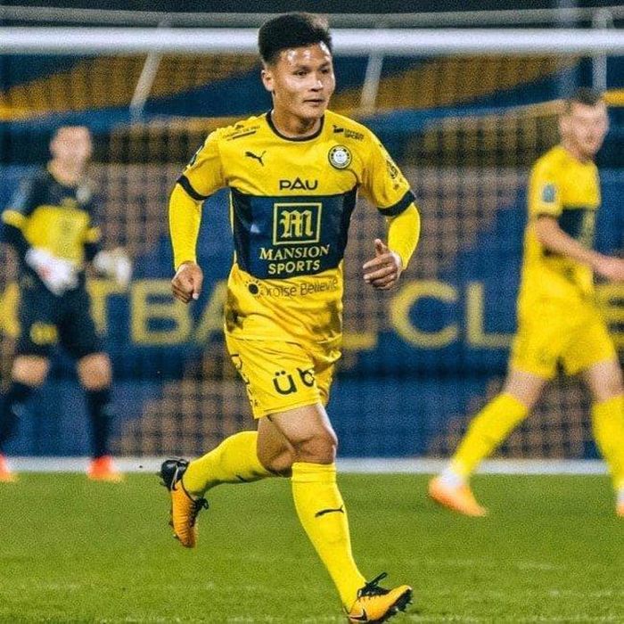 Quang Hải chắc sẽ sớm rời Pau FC (Ảnh: Pau)