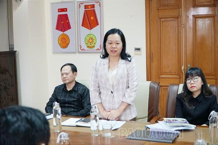 Các đại biểu phát biểu ý kiến.