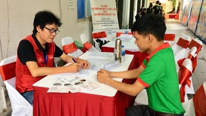 Anh Nam tham gia nhiều hoạt động tham vấn, hỗ trợ, hướng nghiệp cho người khuyết tật