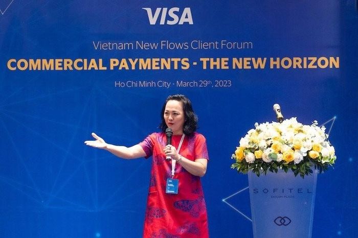 Bà Đặng Tuyết Dung - Giám đốc Visa Việt Nam và Lào, phát biểu tại sự kiện. Ảnh: T.L