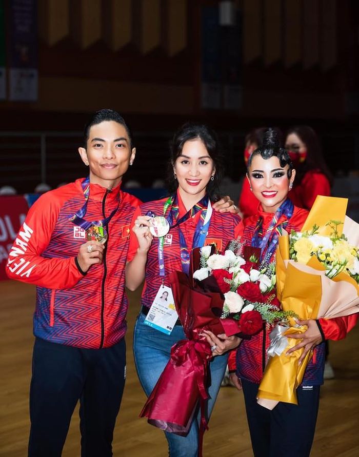 Khánh Thi là HCV của Phan Hiển và Thu Hương ở SEA Games 31 (Ảnh: FBNV)
