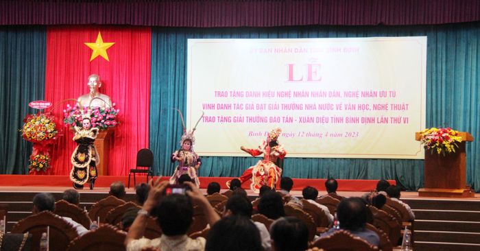 Nghệ nhân văn hóa là những "báu vật"