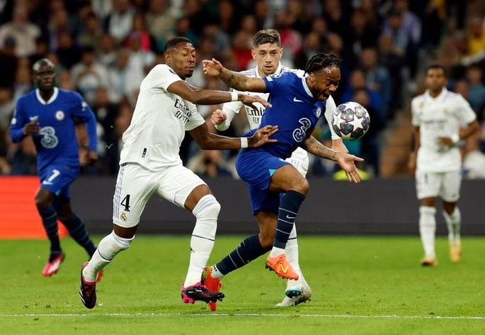 Raheem Sterling cũng không có nhiều cơ hội phô diễn