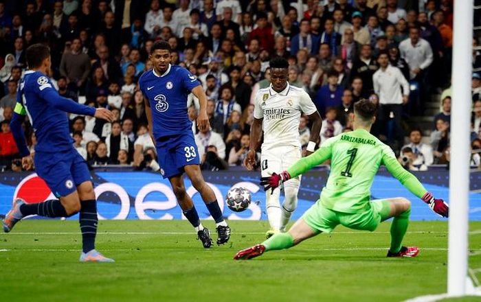 Vinicius Junior đột phá...