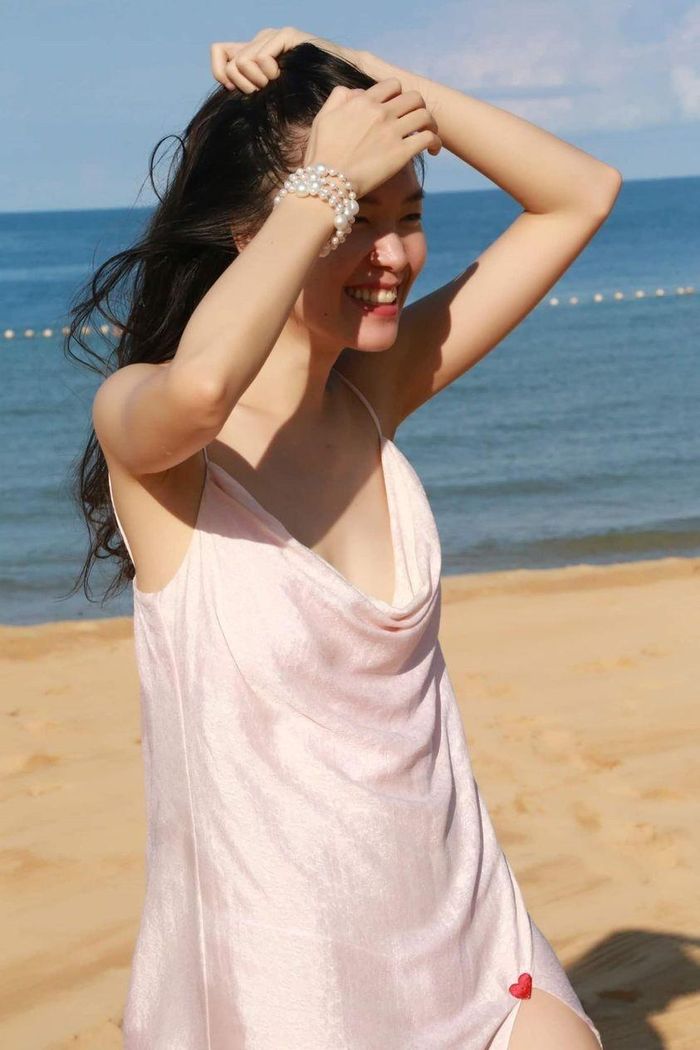 Thùy Dung hiện vẫn lẻ bóng ở tuổi 33. Thùy Dung hài lòng với lối sống kín tiếng, không tranh giành.