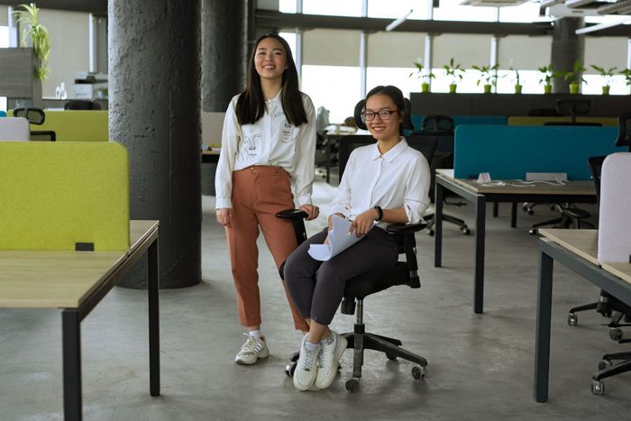 Chấp nhận quan điểm trái chiều từ đồng nghiệp giúp bạn học hỏi nhiều hơn (Ảnh: Pexels)
