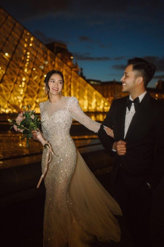 Khán giả dành nhiều lời khen cho nàng dâu Đà Lạt, lại càng ngưỡng mộ gu thẩm mỹ trẻ trung, hợp xu hướng của mẹ chồng đại gia.