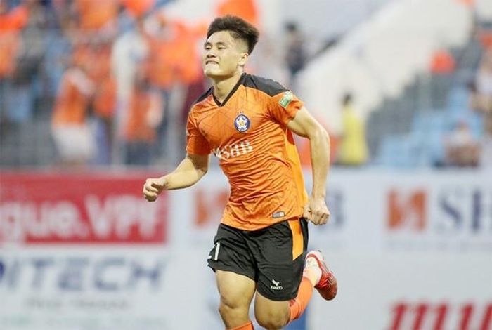 Phi Hoàng từ cầu thủ trẻ hay nhất V-League 2022 đã sa sút với SHB Đà Nẵng và không được triệu tập chuẩn bị cho SEA Games 32. Ảnh: VPF