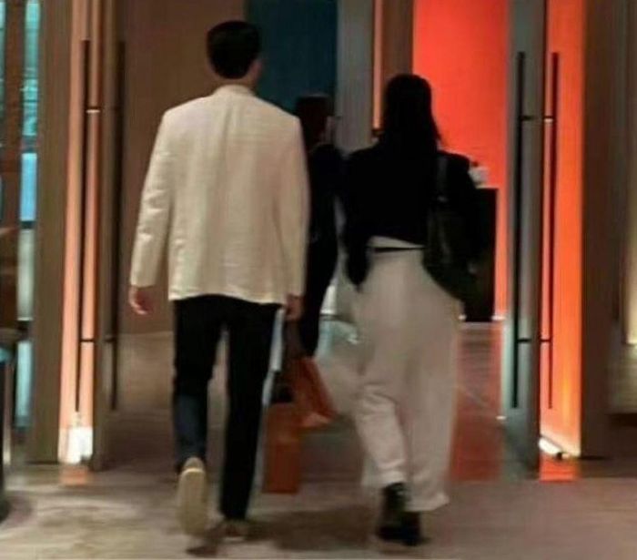 Công ty quản lý của Son Ye Jin xác nhận cô đang ở Nhật cùng chồng
