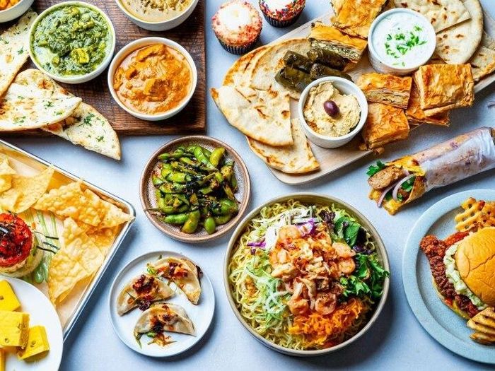 Không nên ăn quá nhiều hoặc nhịn đói trước khi đi ngủ.