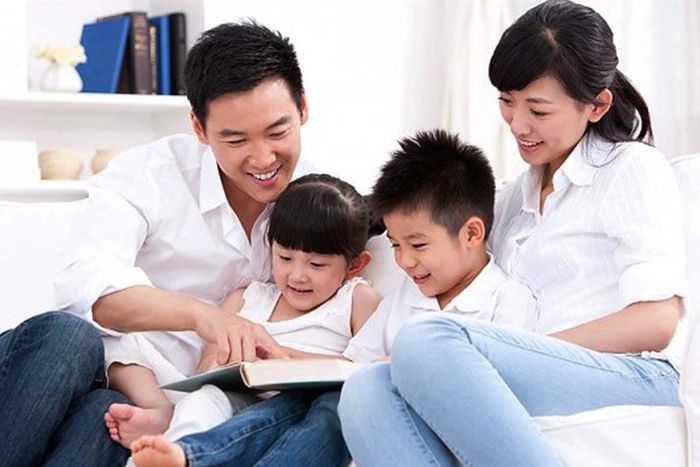 Bố mẹ, con cái cần chia sẻ, thấu hiểu để giữ gìn hạnh phúc gia đình. Ảnh minh họa internet. 