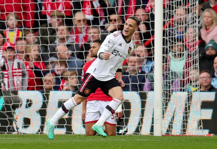  Cựu sao Ajax có pha lập công đầu tiên tại Premier League sau 7 tháng tịt ngòi. 