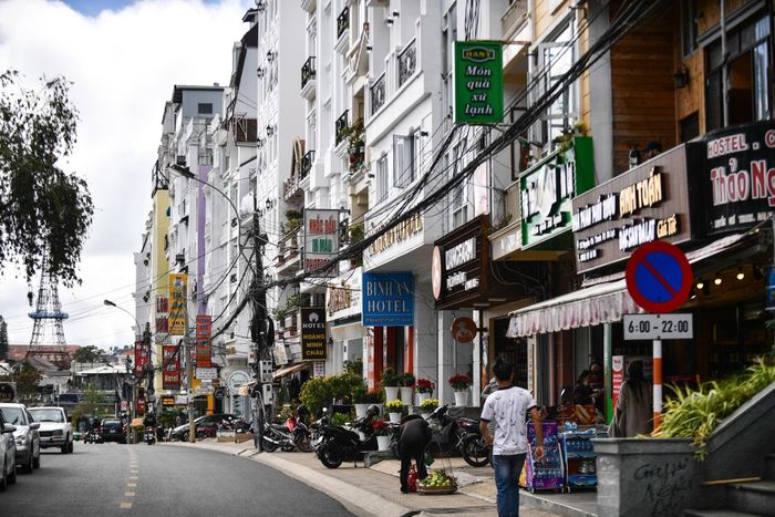 Ngoài khách sạn truyền thống, bạn còn có nhiều loại hình lưu trú khác để lựa chọn trong kỳ nghỉ. Ảnh: Duy Hiệu.