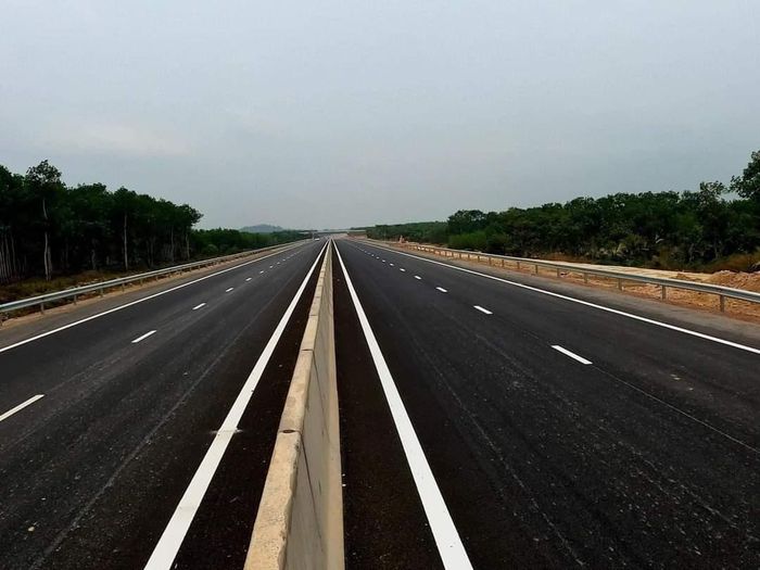 Một đoạn cao tốc đã hoàn thiện.