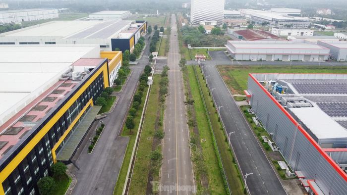 Dự án phát triển cơ sở hạ tầng Khu công nghệ cao Hòa Lạc được thực hiện từ nguồn vốn ODA với mục tiêu đầu tư xây dựng hệ thống hạ tầng kỹ thuật đồng bộ, được ưu tiên bố trí đủ vốn đảm bảo đúng tiến độ hoàn thành dự án.