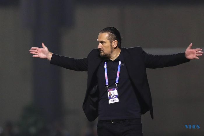 HLV Popov: “Tôi và ông Thành không phải bạn tốt để mà phải nói chuyện với nhau nhiều hơn”.