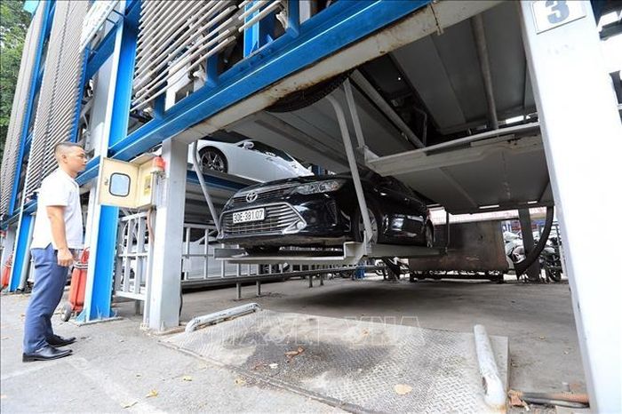 Mỗi lái xe chỉ mất 2-3 phút để đưa xe di chuyển vào trong cũng như ra ngoài bãi đỗ tại các bãi đỗ xe thông minh.