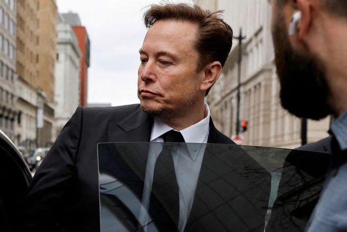 Elon Musk chấp nhận bán rẻ xe Tesla để giành thị phần trong bối cảnh suy thoái kinh tế