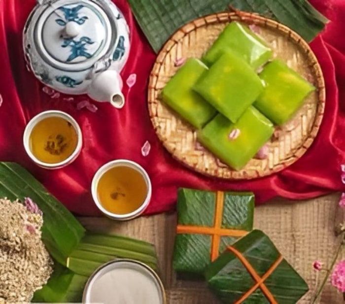 Bánh cốm Hà Nội mang lại không khí mùa thu trên khắp phố phường.