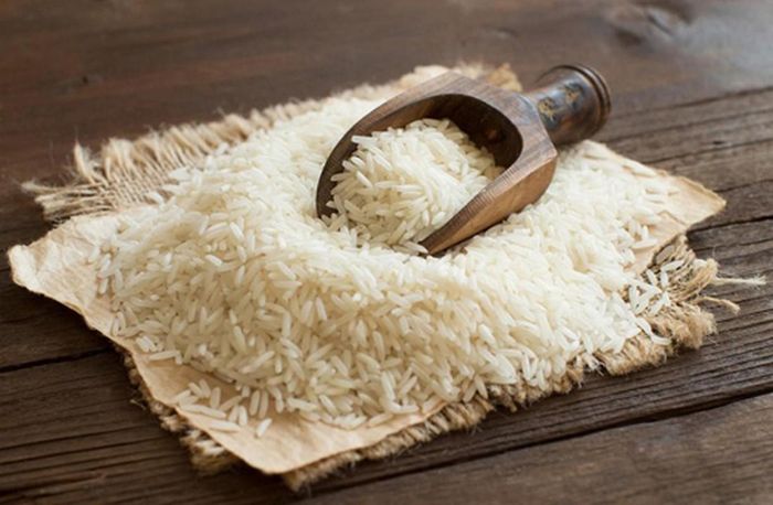 Bình thường, mọt gạo tương đối sạch, không mang mầm bệnh, chỉ cần xử lý và vo sạch là có thể nấu cơm ăn bình thường. Bên cạnh đó, nấu cơm ở nhiệt độ cao khiến trứng ẩn trong gạo sẽ bị tiêu diệt, không thể gây hại cho hệ tiêu hóa.