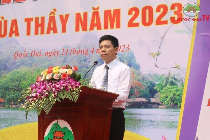 Đồng chí Nguyễn Đức Nam- Trưởng phòng Văn hóa huyện phát biểu