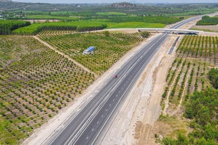 Cao tốc Phan Thiết-Dầu Giây sẽ thông xe vào ngày 29/4 tới đây
