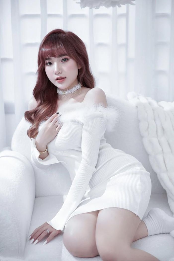 Đến hiện tại, Thu Trang vẫn đang cố gắng hoàn thiện bản thân để có thể phát triển tốt hơn trong công việc, cũng như có được sự hiệu quả tốt nhất.