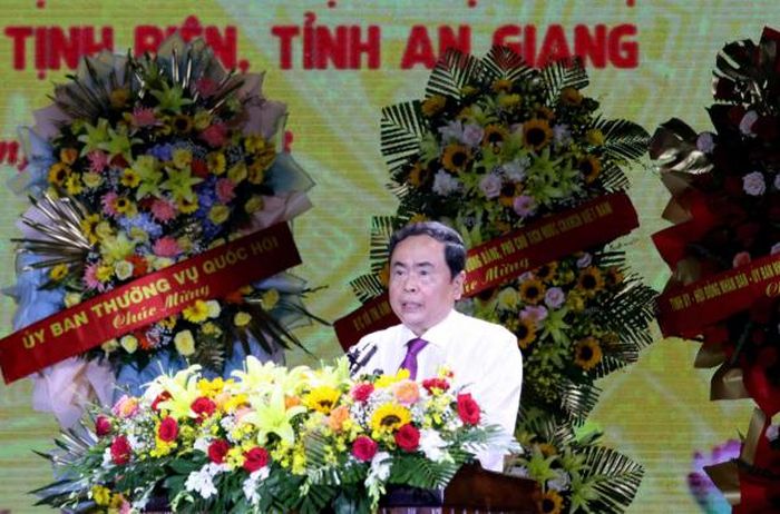 Đồng chí Trần Thanh Mẫn, Phó Chủ tịch Thường trực Quốc hội phát biểu tại buổi lễ.