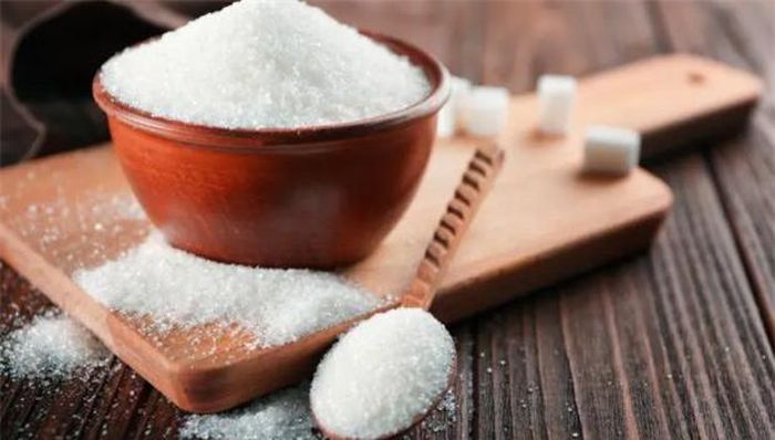 Ăn nhiều đường có thể khiến da bạn dễ bị mụn trứng cá.